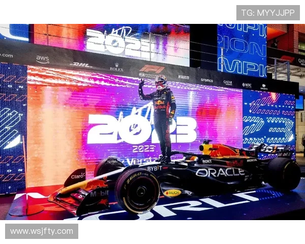 维斯塔潘再度称王新赛季F1战局升级车队格局或迎重大变动